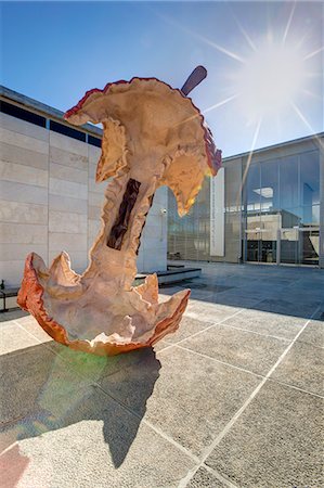 sculpture outdoor - Sculpture ouside the museum containing the Dead Sea Scrolls, Israel Museum, Jerusalem, Israel, Middle East Stock Photo - Rights-Managed, Code: 841-06031391