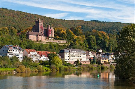 The Mittelburg (Middle Castle) and Neckar River, Neckarsteinach, Hesse, Germany, Europe Stock Photo - Rights-Managed, Code: 841-06031416