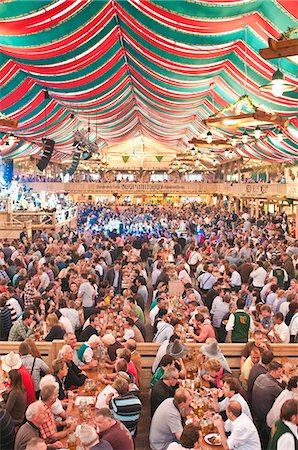 Beer hall at the Stuttgart Beer Festival, Cannstatter Wasen, Stuttgart, Baden-Wurttemberg, Germany, Europe Foto de stock - Con derechos protegidos, Código: 841-06031423