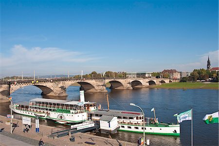 River boat on the Elbe River at the Augustus Bridge (Augustusbrucke), Dresden, Saxony, Germany, Europe Stock Photo - Rights-Managed, Code: 841-06031433
