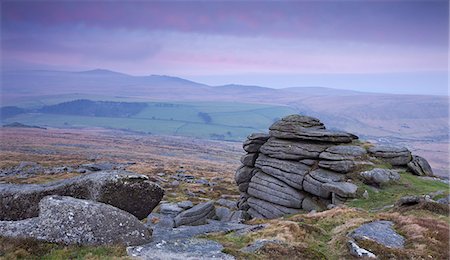 dartmoor national park - View towards High Willhays from Belstone Tor, Dartmoor, Devon, England, United Kingdom, Europe Foto de stock - Con derechos protegidos, Código: 841-06031596