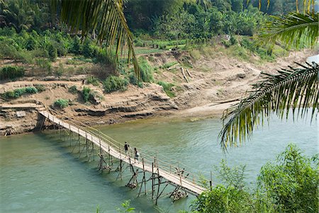 Passerelle sur la rivière Nam Khan, Luang Prabang, Laos, Indochine, Asie du sud-est, Asie Photographie de stock - Rights-Managed, Code: 841-06031662