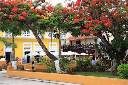 Main Square, San Miguel de Cozumel, Cozumel Island (Isla de Cozumel), Quintana Roo, Mexico, Caribbean, North America Stock Photo - Rights-Managed, Code: 841-06031855