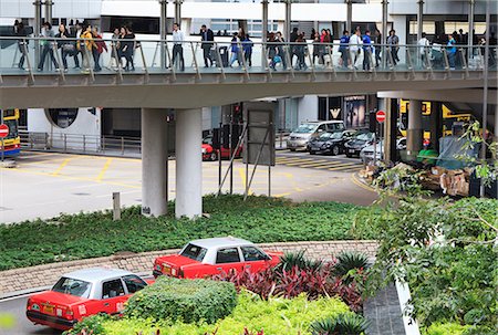 passerelle - Travailleurs frontaliers et les taxis à Central, Hong Kong Island, Hong Kong, Chine, Asie Photographie de stock - Rights-Managed, Code: 841-06032015