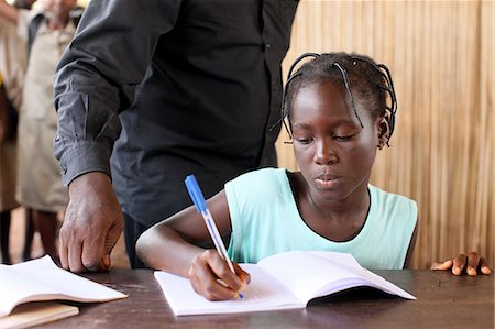 École secondaire en Afrique, Afrique de l'Ouest Hevie, Bénin, Afrique Photographie de stock - Rights-Managed, Code: 841-06032082