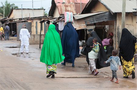 simsearch:841-05785929,k - Muslim women in the street, Lome, Togo, West Africa, Africa Stock Photo - Rights-Managed, Code: 841-06032373