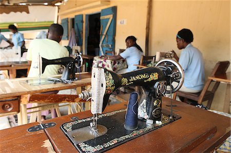 Couture atelier, Lomé, Togo, Afrique de l'Ouest, Afrique Photographie de stock - Rights-Managed, Code: 841-06032389