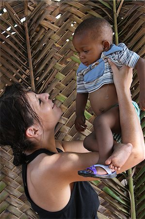 simsearch:841-06032413,k - Woman with an African child, Lome, Togo, West Africa, Africa Foto de stock - Con derechos protegidos, Código: 841-06032436