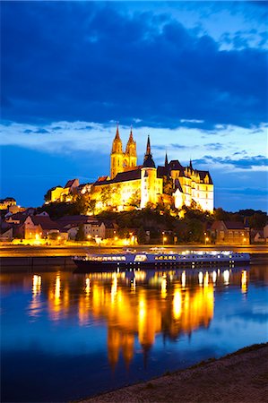 sky night nobody clouds - Castle of Meissen at night above the River Elbe, Saxony, Germany, Europe Stock Photo - Rights-Managed, Code: 841-06032526