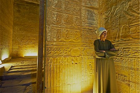 Bas relief sur les murs du Temple d'Horus, Edfou, l'Egypte, l'Afrique du Nord, l'Afrique Photographie de stock - Rights-Managed, Code: 841-06032881