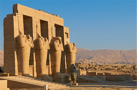 Ramesséum Temple, rive gauche de la rivière du Nil, Thèbes, UNESCO World Heritage Site, Egypte, Afrique du Nord, Afrique Photographie de stock - Rights-Managed, Code: 841-06032910