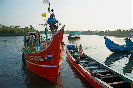 Fishermen, Cochin, Kerala, India, Asia Foto de stock - Con derechos protegidos, Código: 841-06032955