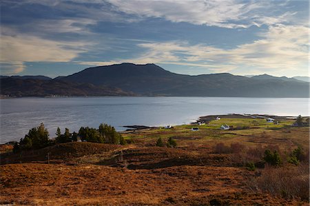 simsearch:841-06033043,k - A view across the Sound of Sleat towards the Scottish mainland from Kylerhea, Isle of Skye, Inner Hebrides, Scotland, United Kingdom, Europe Foto de stock - Direito Controlado, Número: 841-06033050