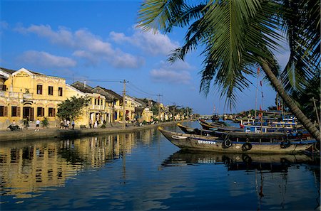 Découvre de la vieille ville et des bateaux de pêche du fleuve Thu Bon, Hoi An, patrimoine mondial de l'UNESCO, côte centrale du Sud, Vietnam, Indochine, l'Asie du sud-est, Asie Photographie de stock - Rights-Managed, Code: 841-06033280