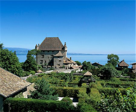 The Chateau and Jardin des Cinq Sens (Garden of the Five Senses), Yvoire, Lake Geneva (Lac Leman), Rhone Alpes, France, Europe Foto de stock - Con derechos protegidos, Código: 841-06033493