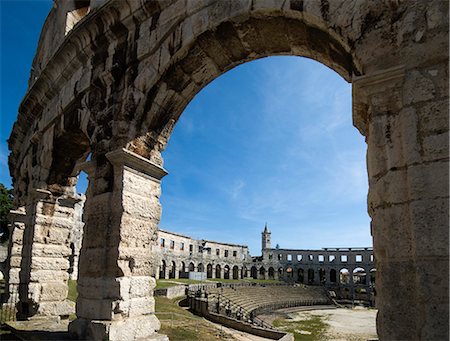 simsearch:841-06030427,k - The Roman Amphitheatre, Pula, Istria, Croatia, Europe Foto de stock - Con derechos protegidos, Código: 841-06033629