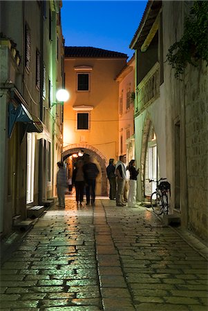 simsearch:841-06031902,k - Cobbled street in old town, Rab Town, Rab Island, Kvarner Gulf, Croatia, Europe Stock Photo - Rights-Managed, Code: 841-06033640