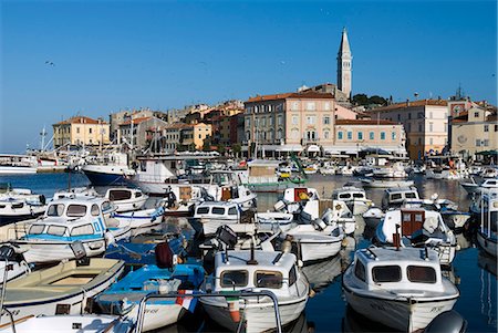 rovigno - Fishing harbour and St. Euphemia's Church, Rovinj, Istria, Croatia, Adriatic, Europe Foto de stock - Con derechos protegidos, Código: 841-06033669