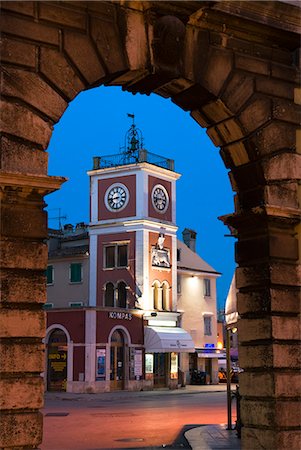 rovigno - Trg Marsala Tita (place principale), au crépuscule, Rovinj, Istrie, Croatie, Europe Photographie de stock - Rights-Managed, Code: 841-06033661