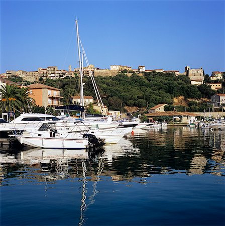 simsearch:841-05845935,k - View over harbour to the old town, Porto Vecchio, Corsica, France, Mediterranean, Europe Foto de stock - Con derechos protegidos, Código: 841-06033727