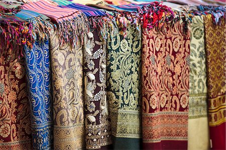 souq in egypt - Scarves and shawls for sale at the Sharia el Souk market in Aswan, Egypt, North Africa, Africa Stock Photo - Rights-Managed, Code: 841-06033855