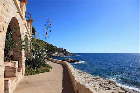 french riviera - Coastal Path, Cap d'Ail, Cote d'Azur, Provence, French Riviera, Mediterranean, France, Europe Foto de stock - Direito Controlado, Número: 841-06344033