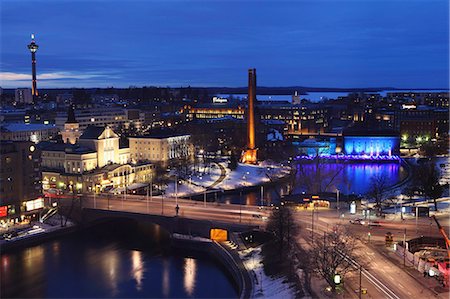 River Tammerkoski runs through the city centre, past the Finlayson Complex, night time in Tampere, Pirkanmaa, Finland, Scandinavia, Europe Foto de stock - Con derechos protegidos, Código: 841-06344196