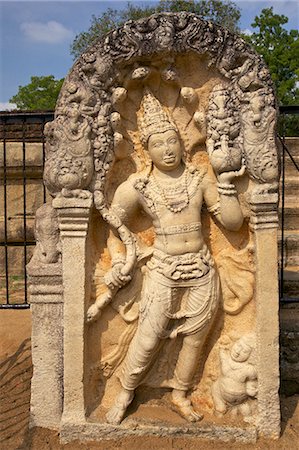 simsearch:841-06343690,k - Guard stone showing Nagaraja, or Cobra King, Ratnaprasada, Unesco World Heritage Site, Anuradhapura, Sri Lanka, Asia Foto de stock - Con derechos protegidos, Código: 841-06344378
