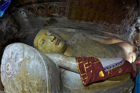 dambulla - Bouddha couché, Cave du roi divin, Temple de la grotte de Dambulla, UNESCO, World Heritage Site, Sri Lanka, Asie Photographie de stock - Rights-Managed, Code: 841-06344417