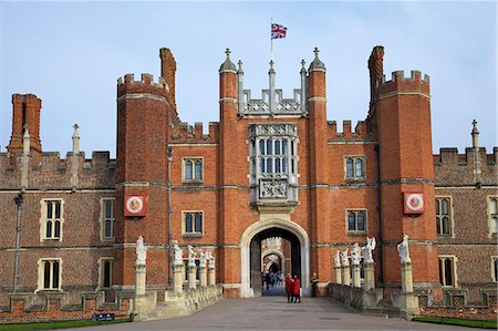 Great Gatehouse, Hampton Court Palace, Greater London, England, United Kingdom, Europe Foto de stock - Con derechos protegidos, Código: 841-06344523