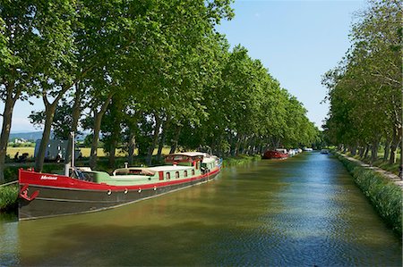 Le Somail village, Navigation on the Canal du Midi, between Carcassone and Beziers, Aude, Languedoc Roussillon, France, Europe Fotografie stock - Rights-Managed, Codice: 841-06344577