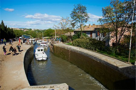 simsearch:841-06344558,k - Écluses de Fonserannes, Canal du Midi, patrimoine mondial de l'UNESCO, Beziers, Herault, Languedoc, France, Europe Photographie de stock - Rights-Managed, Code: 841-06344687