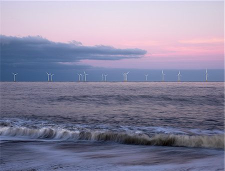Twilight hues in the sky, view towards Scroby Sands Windfarm, Great Yarmouth, Norfolk, England Foto de stock - Con derechos protegidos, Código: 841-06344690