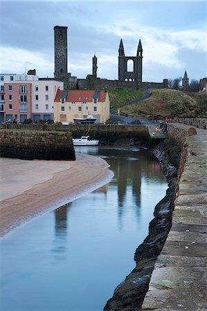 fife - Le port à l'aube, St Andrews, Fife, Écosse Photographie de stock - Rights-Managed, Code: 841-06344894