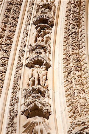 simsearch:841-06449157,k - Carving details over the West Door at York Minster, York, Yorkshire, England Foto de stock - Con derechos protegidos, Código: 841-06344967