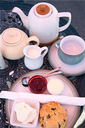 simsearch:841-06345058,k - Cream tea at the Castle by the Sea Tearoom, Scarborough, North Yorkshire, Yorkshire, England, United Kingdom, Europe Stock Photo - Rights-Managed, Code: 841-06345072