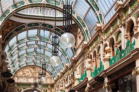 simsearch:862-05997517,k - The County Arcade in the Victoria Quarter, Leeds, West Yorkshire, Yorkshire, England, United Kingdom, Europe Foto de stock - Con derechos protegidos, Código: 841-06345118