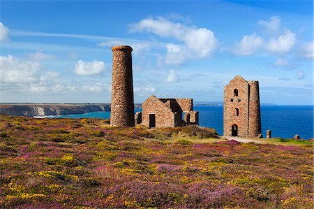 st agnes - Ruines de papule Coates Tin Mine engine house, près de St Agnes, Cornwall, Angleterre Photographie de stock - Rights-Managed, Code: 841-06345144