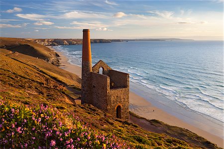 Ruins of Wheal Coates Tin Mine engine house, near St Agnes, Cornwall, England Stock Photo - Rights-Managed, Code: 841-06345143