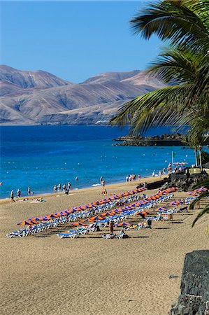 Playa Grande, Puerto del Carmen, Lanzarote, Canary Islands, Spain Foto de stock - Con derechos protegidos, Código: 841-06345257