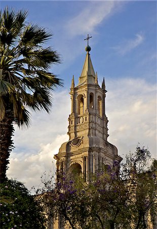 simsearch:862-03732136,k - Arequipa Cathedral, Plaza de Armas, Arequipa, peru, peruvian, south america, south american, latin america, latin american South America Foto de stock - Con derechos protegidos, Código: 841-06345437