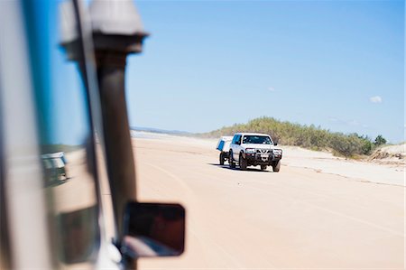 simsearch:841-03058650,k - Touristes sur une auto au volant sur la plage Seventy Five Mile drive 4 x 4 tour de Fraser Island, patrimoine mondial UNESCO, Queensland, Australie, Pacifique Photographie de stock - Rights-Managed, Code: 841-06341107
