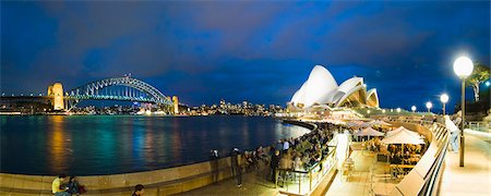 Sydney Opera House, UNESCO World Heritage Site, Harbour Bridge, Opera Bar and Sydney Harbour at night, Sydney, New South Wales, Australia, Pacific Foto de stock - Con derechos protegidos, Código: 841-06341116