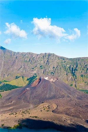 simsearch:841-03055189,k - Vulkan Gunung Barujari in der Kaldera Mount Rinjani, Mount Rinjani, Lombok, Indonesien, Südostasien, Asien Stockbilder - Lizenzpflichtiges, Bildnummer: 841-06341151
