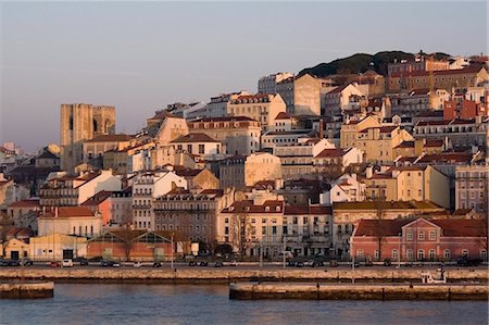 District de cathédrale et Alfama at dawn, Lisbonne, Portugal, Europe Photographie de stock - Rights-Managed, Code: 841-06341418