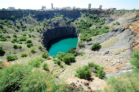 The Big Hole, Kimberley diamond mine, now filled with water, South Africa, Africa Foto de stock - Con derechos protegidos, Código: 841-06341681