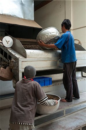 simsearch:841-06445627,k - Innere Teefabrik, Nepal Tee ist im Wesentlichen identisch mit Darjeeling-Tee, Fikkal, Nepal, Asien Stockbilder - Lizenzpflichtiges, Bildnummer: 841-06341769