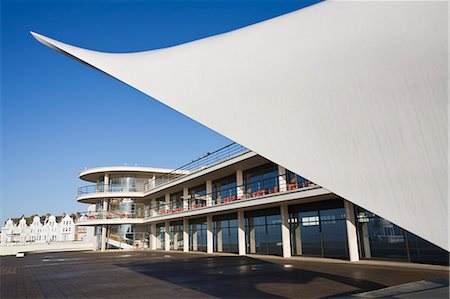 simsearch:841-03672716,k - De la Warr Pavilion, Bexhill-on-Sea, East Sussex, England, United Kingdom, Europe Foto de stock - Con derechos protegidos, Código: 841-06341977