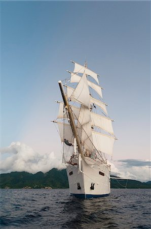 simsearch:841-06342321,k - Star Clipper sailing cruise ship, Dominica, West Indies, Caribbean, Central America Foto de stock - Con derechos protegidos, Código: 841-06342323