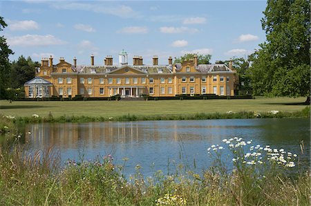 Stratfield Saye, the home of the Duke of Wellington and still the family home, Reading, Berkshire, England, United Kingdom, Europe Foto de stock - Con derechos protegidos, Código: 841-06342390